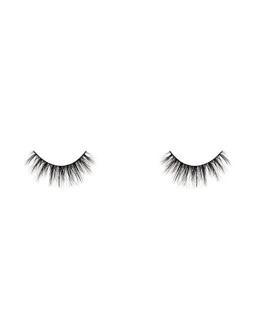 CHILLGIRLz Lash